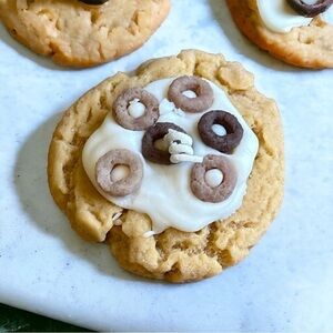 ⚠️SALE Candle // Handmade Cookie & Cheerios Shaped Soy Wax Candle SEND OFFERS